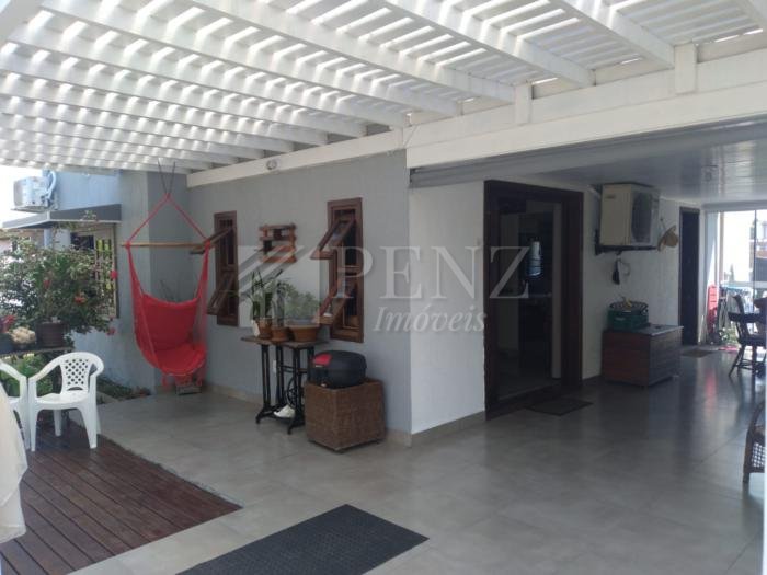 Casa 2 Dorm.