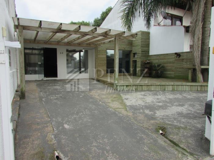 Casa 3 Dorm.