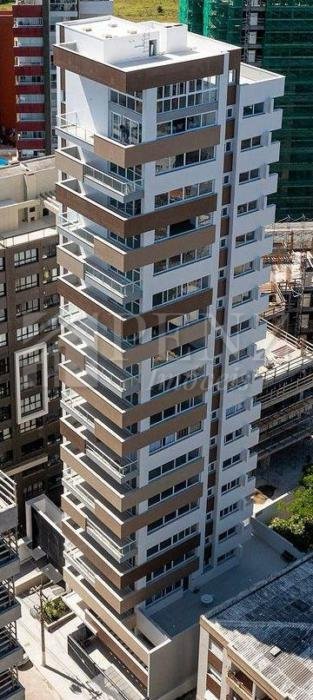 Cobertura 3 Dorm.