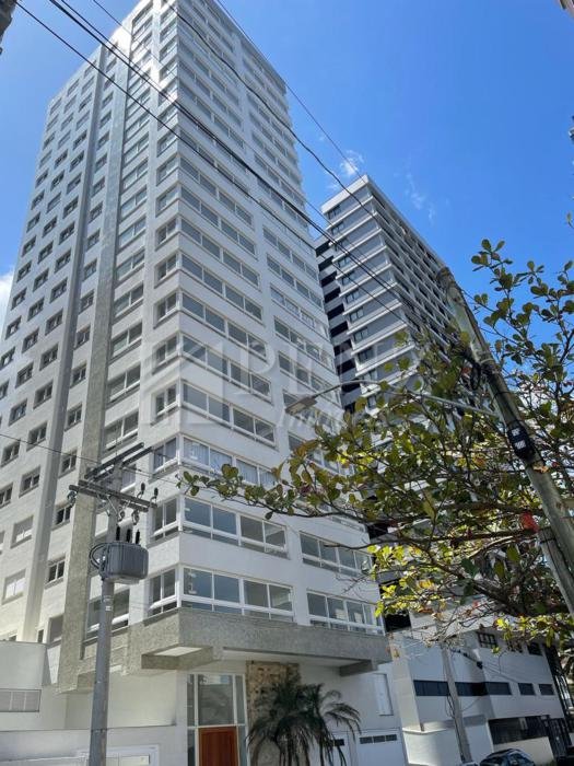 Apartamento 3 Dorm.